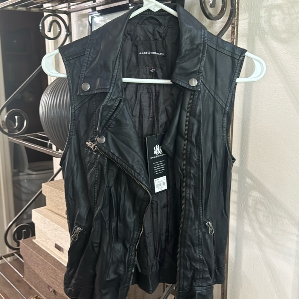 Leather riding vest never worn